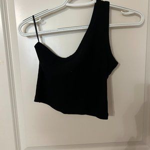 black one sholder crop top